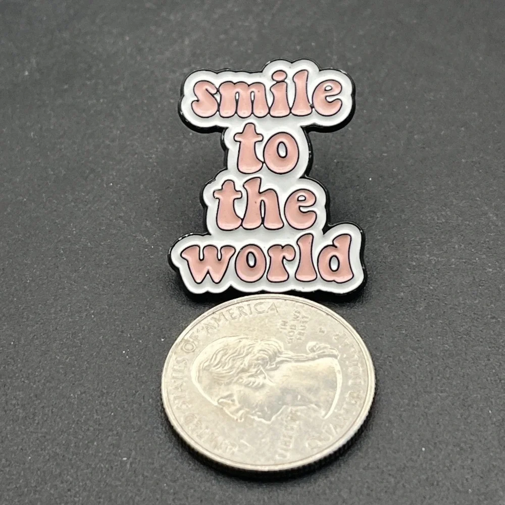 Smile To The World Lapel Hat‎ Pin